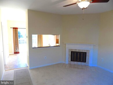 7225 Stover Dr, Alexandria, VA 22306 - photo 5