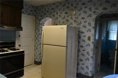 314 S Fulton St, Allentown, PA 18102 - photo 3