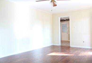 216 Harvard Cir, Jacksonville, NC 28546 - photo 5