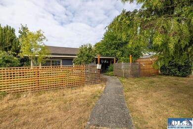 1427 E 3rd St, Port Angeles, WA 98362 - photo 2