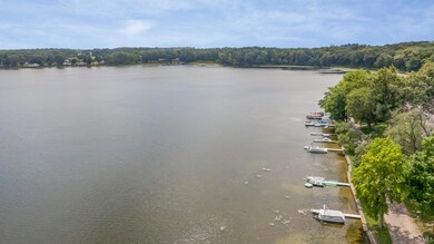Overview of the NO WAKE Lake-Easy Care Free Living