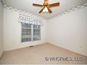 30 Old Parham Rd, Asheville, NC 28806 - photo 5