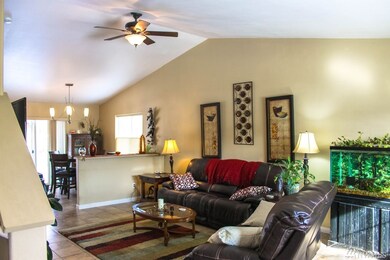 612 S James Ave, East Wenatchee, WA 98802 - photo 3