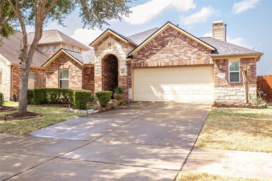 2331 Crescent Water, Rosenberg, TX 77471 - photo 2