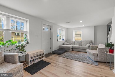 2623 Ave unit E, Levittown, PA 19056 - photo 5