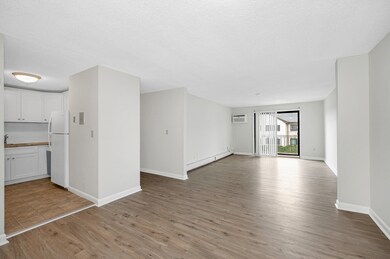 307 Pawtucket Blvd unit 23, Lowell, MA 01854 - photo 5