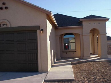 212 Guillermo Madrid Jr, El Paso, TX 79927 - photo 3