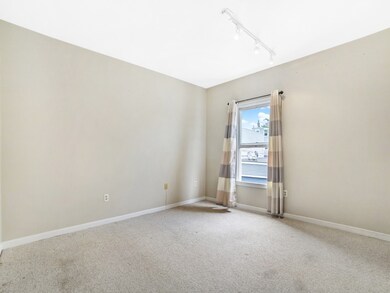 174 W 8th St unit 2, Boston, MA 02127 - photo 6