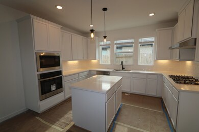 1127 Five T Ln, Tomball, TX 77375 - photo 4