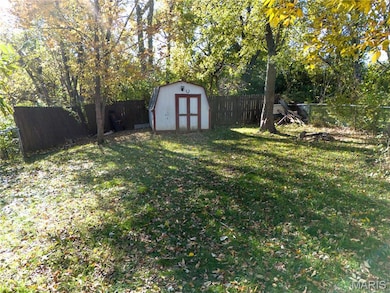 1420 W Jefferson St, Vandalia, IL 62471 - photo 6