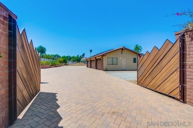 6411 Via de la Reina, Bonsall, CA 92003 - photo 2