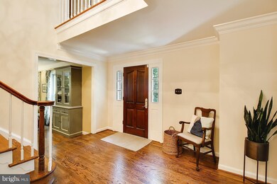 7000 Loch Edin Ct, Potomac, MD 20854 - photo 2