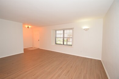 14357 Lost Meadow Ln, Houston, TX 77079 - photo 7