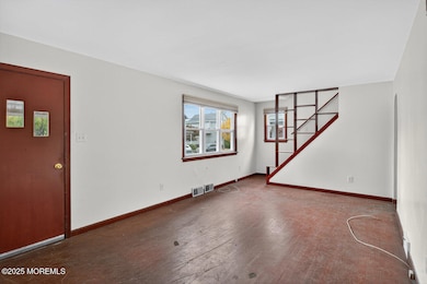 217 E 4th St, Florence, NJ 08518 - photo 4