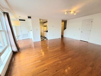 314 Riverside Ave unit 208, Medford, MA 02155 - photo 4
