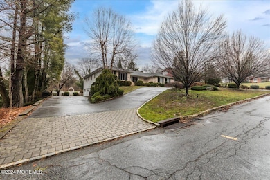 002-8RobbinsLane0002