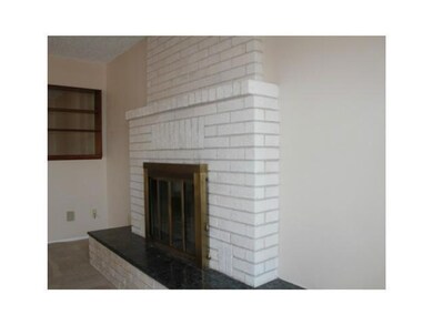 2109 Abril Dr, El Paso, TX 79935 - photo 3