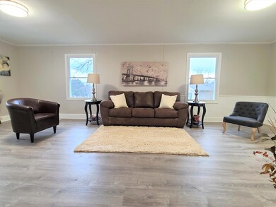 2109 E Unaka Ave, Johnson City, TN 37601 - photo 4