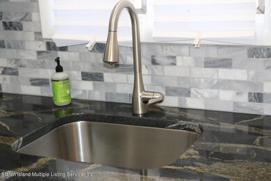 19 Arthur Ct, Staten Island, NY 10310 - photo 3