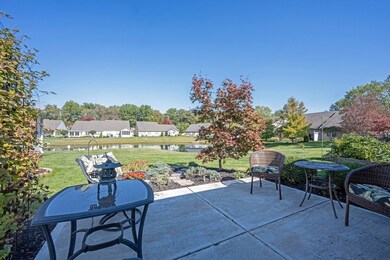 11748 Whisper Cove Dr, Fishers, IN 46037 - photo 3