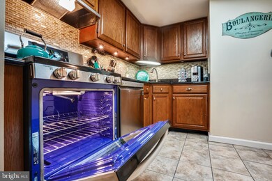 1422 Northgate Square unit 1A, Reston, VA 20190 - photo 3