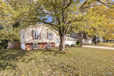 1504 Princeton Dr, O Fallon, IL 62269 - photo 2