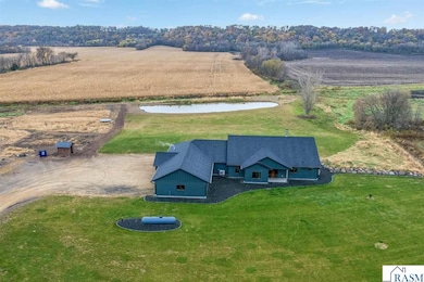 847 E Judson Fort Rd E, Lake Crystal, MN 56055 - photo 2