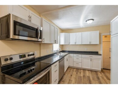 2421 Lyon St, Des Moines, IA 50317 - photo 5