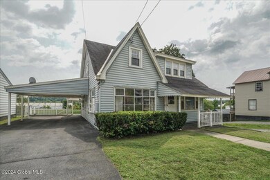 05-82 EAST MAIN-23