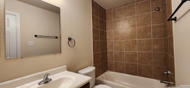 16818 Showdown Path unit 2, Selma, TX 78154 - photo 7