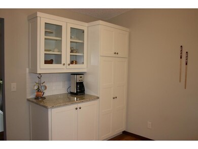 Ample Storage, Coffee station