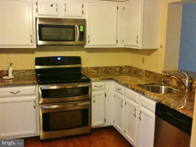 9658 Glendower Ct, Laurel, MD 20723 - photo 2