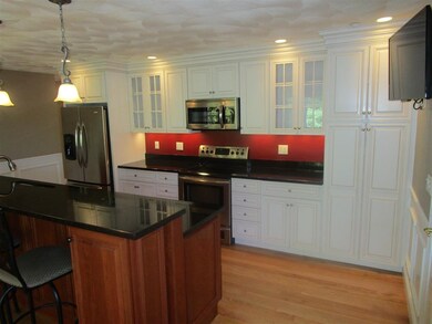 23 Cascade Cir, MerriMacK, NH 03054 - photo 6