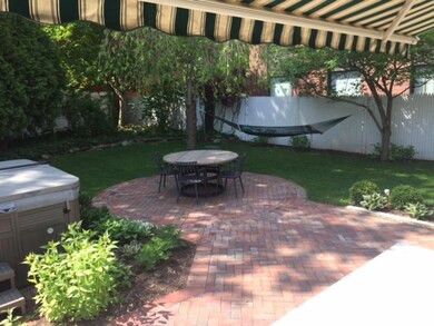 552 State St, Portsmouth, NH 03801 - photo 6