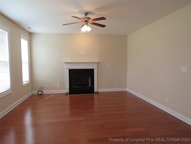 19 Turner Matthew Ct, Spring Lake, NC 28390 - photo 4