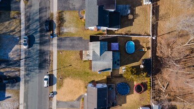 16 Jermain St, Albany, NY 12206 - photo 2