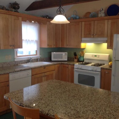 16 Pinehurst Dr, Buzzards Bay, MA 02532 - photo 4