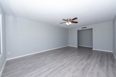3014 W Hearn Rd-3