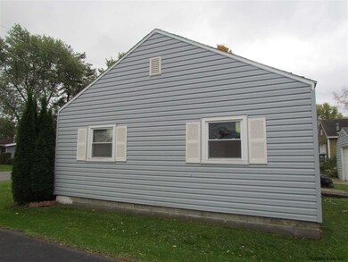 3 Genesee Ave, Rensselaer, NY 12144 - photo 3