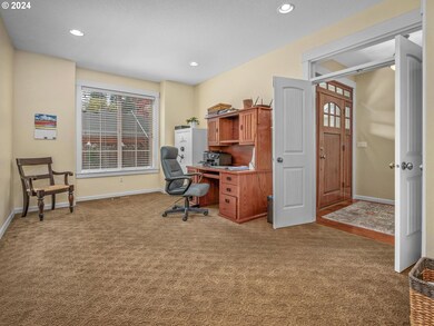 2084 N Walnut St, Canby, OR 97013 - photo 6