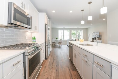 545 E 3rd St unit 4, Boston, MA 02127 - photo 4