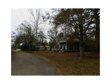 Photo. The lot is 240 Feet wide and oneside is loc