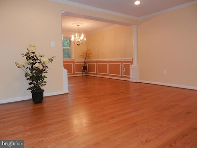 8960 Westchester Dr, Manassas, VA 20112 - photo 4