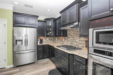 211 Hydrangea Dr, Clover, SC 29710 - photo 6