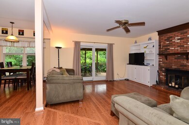 3552 Armfield Farm Dr, Chantilly, VA 20151 - photo 7