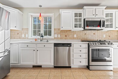 38 Hibiscus Way, Nashua, NH 03062 - photo 5