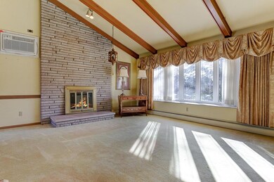 1280 Gumwood Dr, Columbus, OH 43229 - photo 5