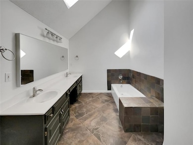 12534 S Alcan Cir, Olathe, KS 66062 - photo 7