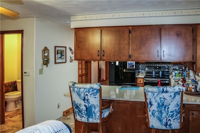 7 Mitchell Ave, Mattoon, IL 61938 - photo 4