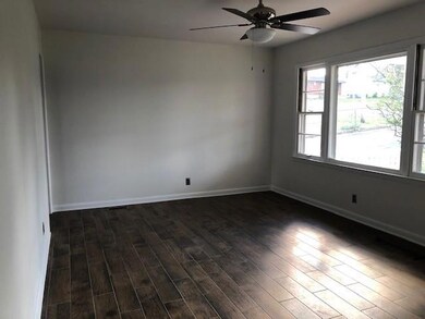 305 S Fairoak St, Shelbyville, TN 37160 - photo 4